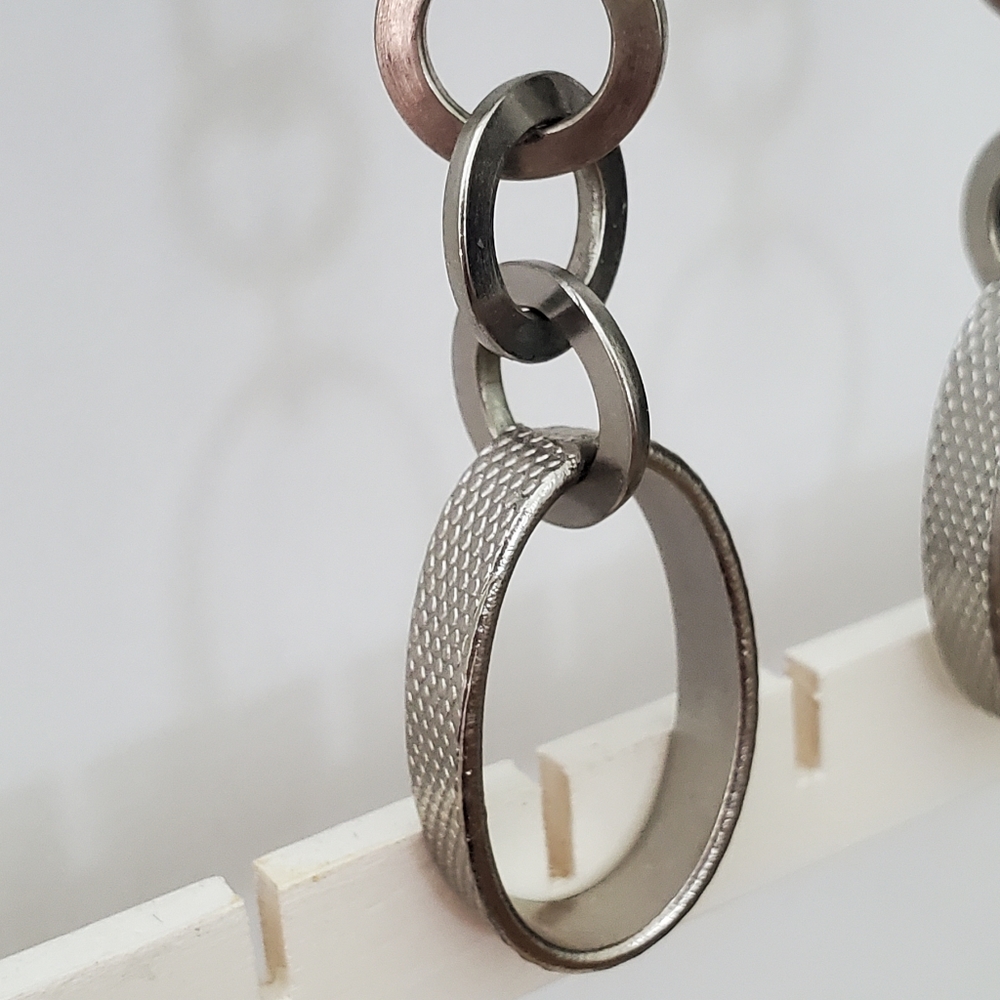 Drop earrings - Picture 3 of 6